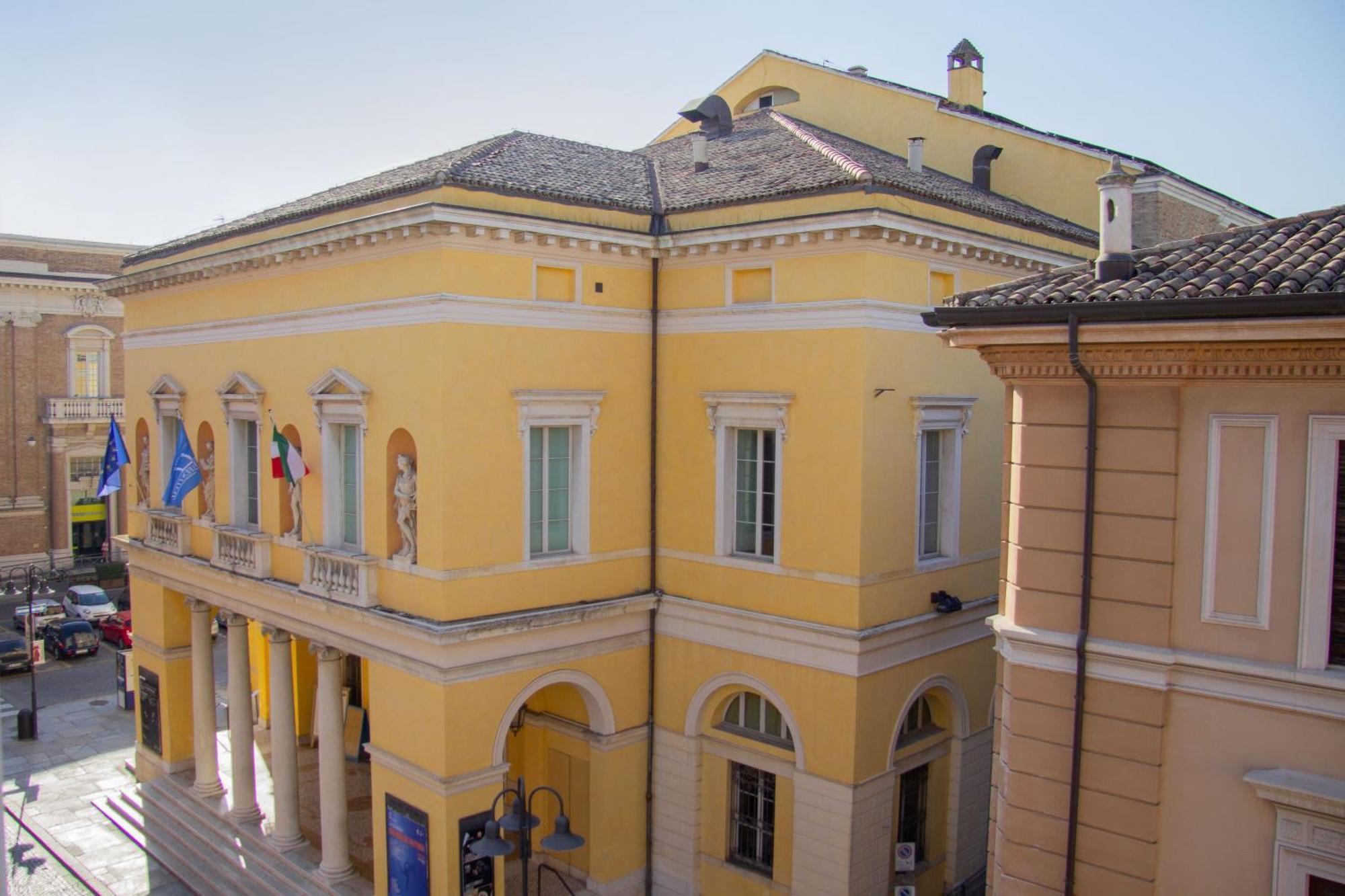 La Maison Du Theatre Ravenna Eksteriør bilde